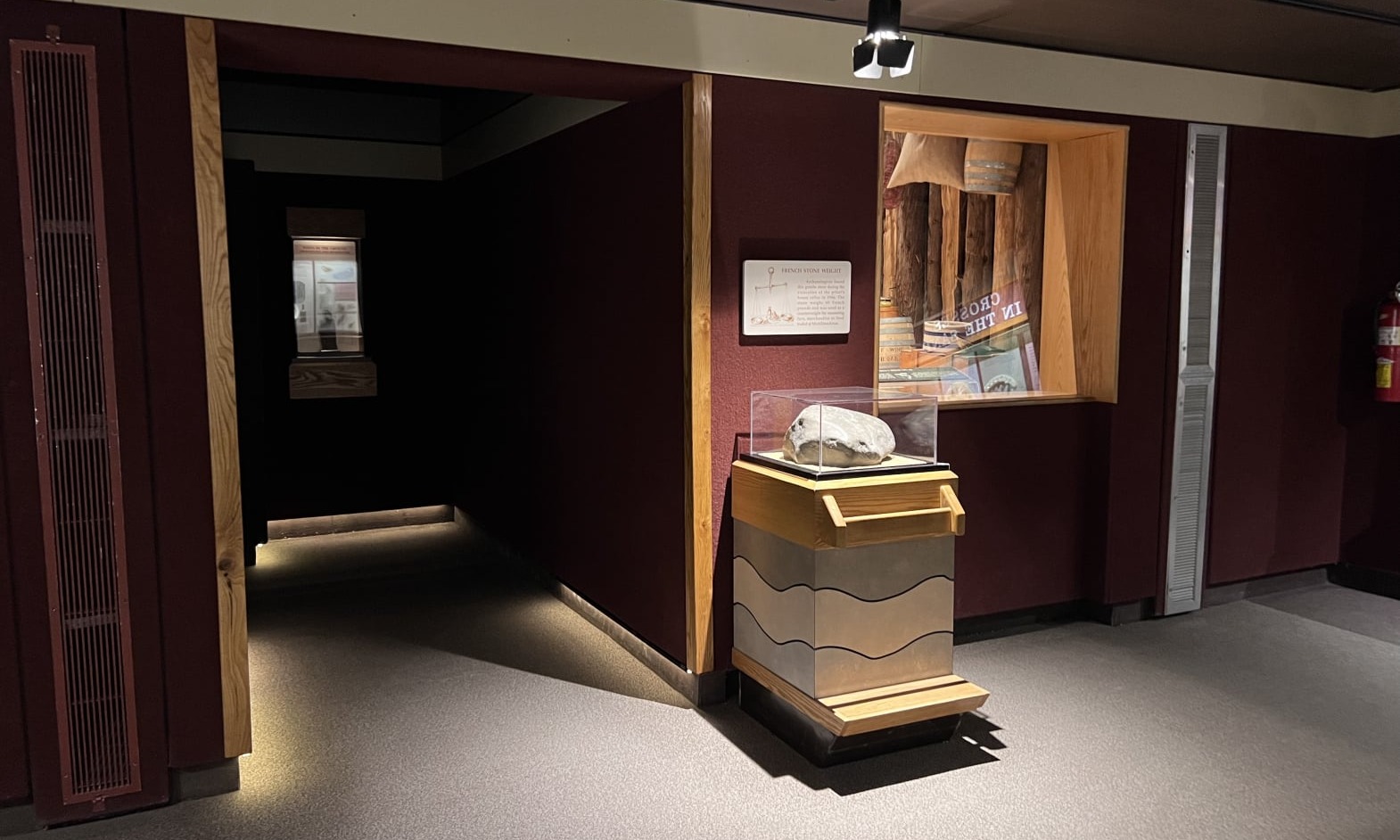 Tunnel Exhibit Floor Lighting